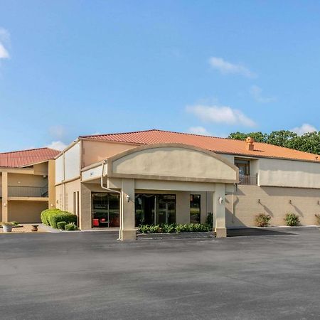 Quality Inn Manchester Exterior foto